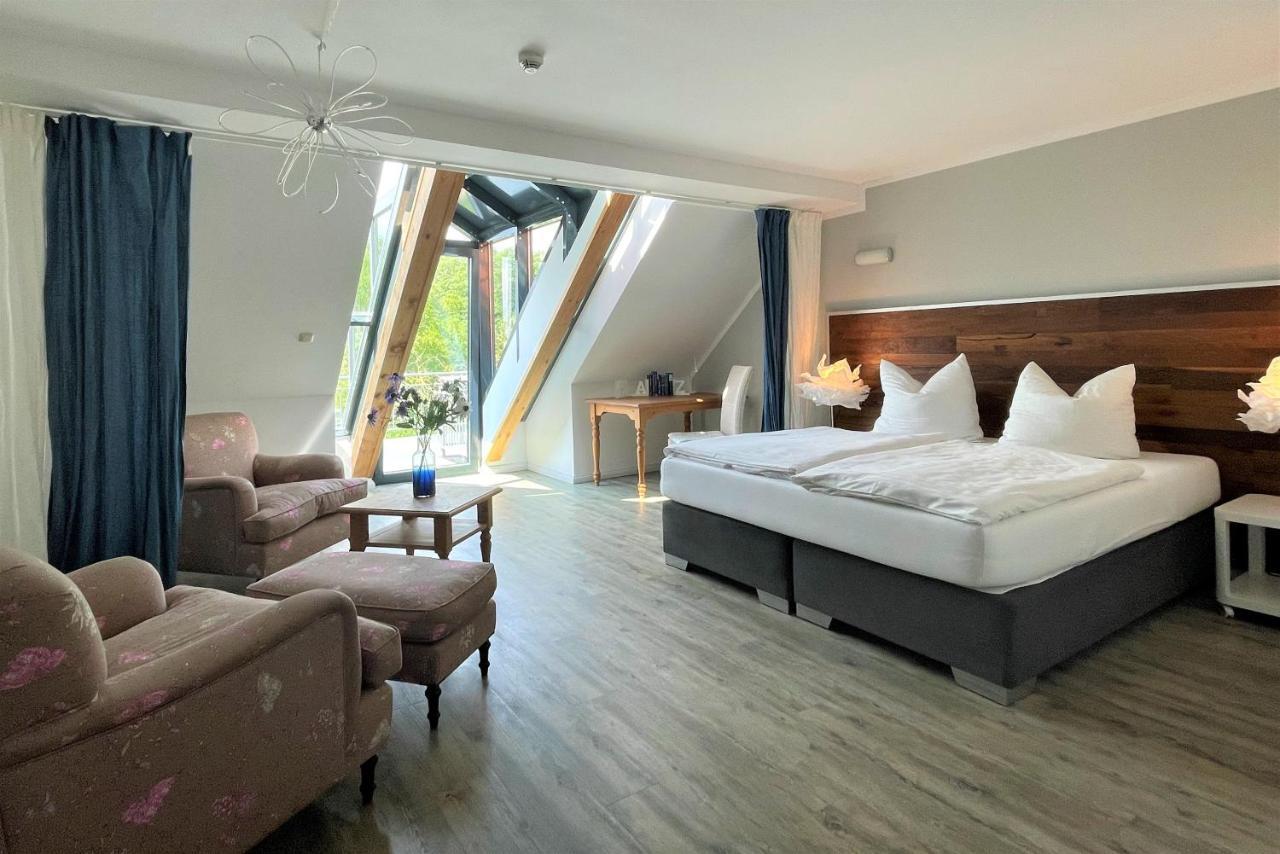 Hotel Wasserschloss Mellenthin Экстерьер фото