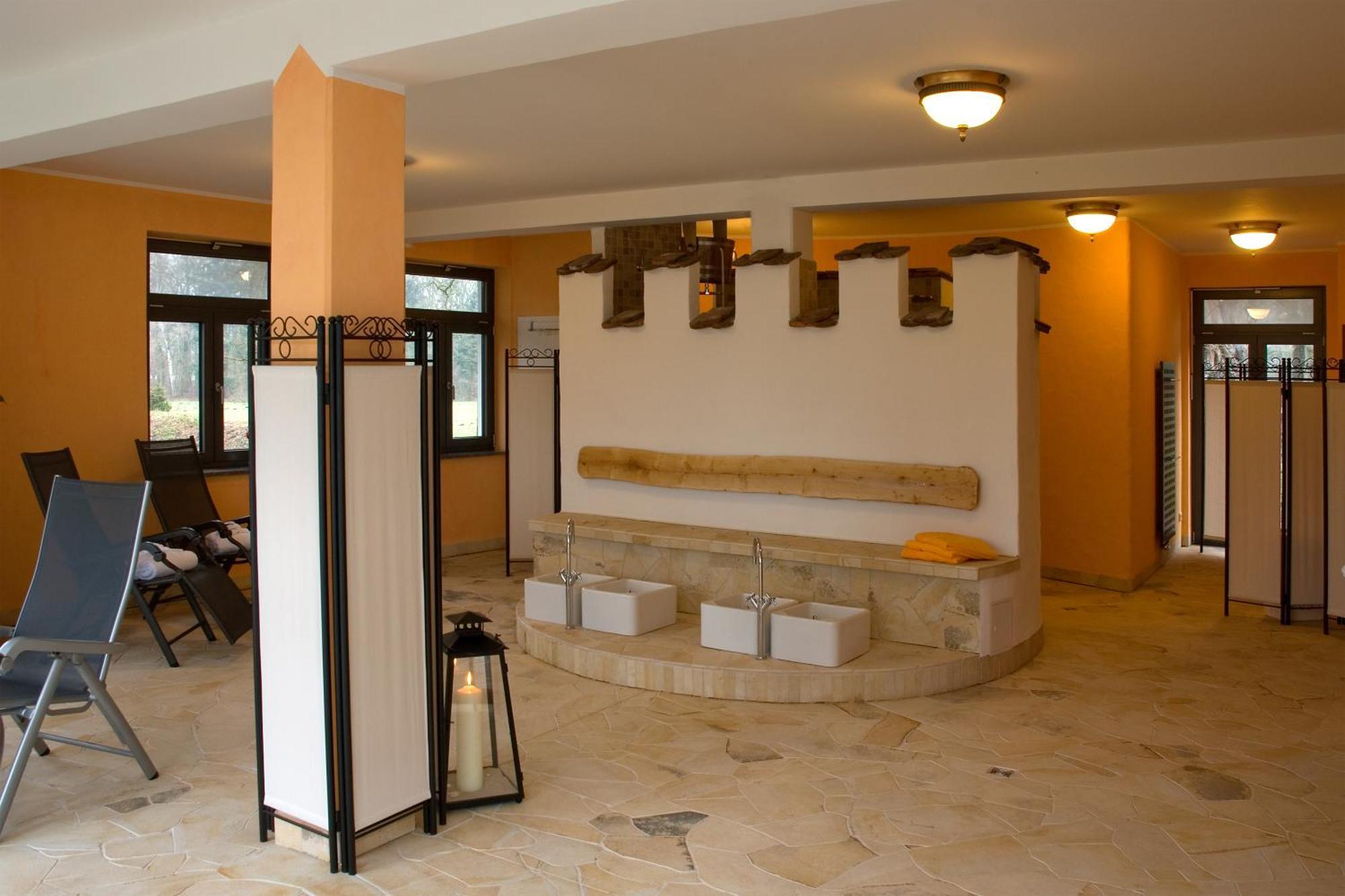 Hotel Wasserschloss Mellenthin Экстерьер фото