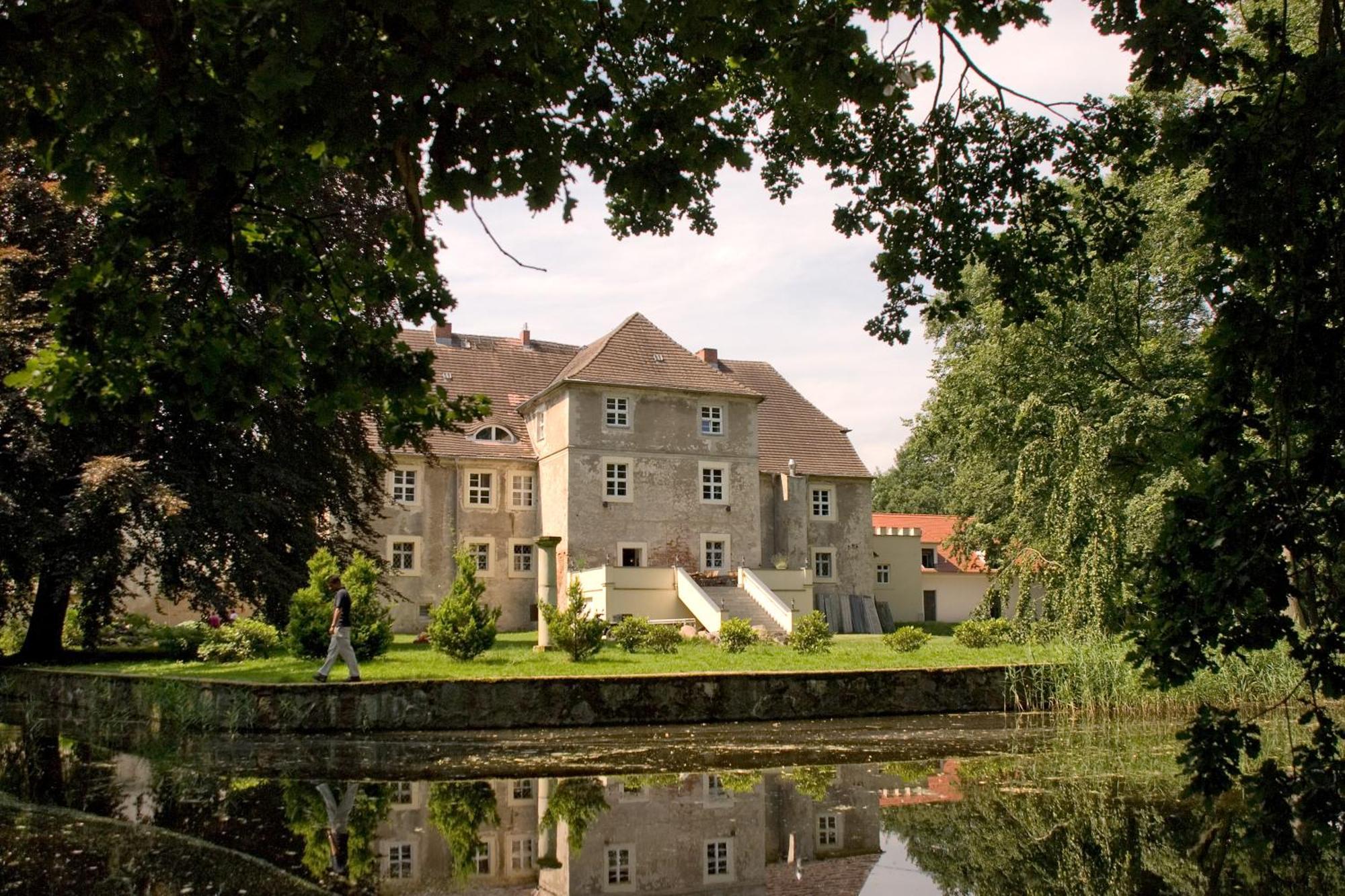 Hotel Wasserschloss Mellenthin Экстерьер фото